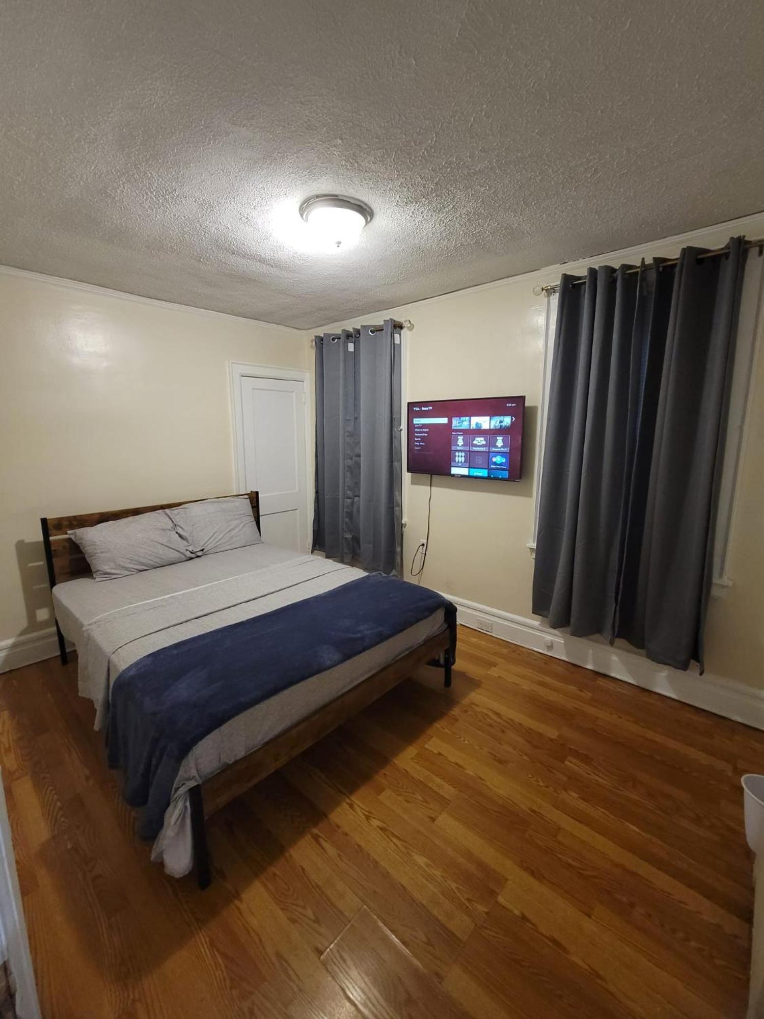 Z & Z Apartment Newark Bagian luar foto